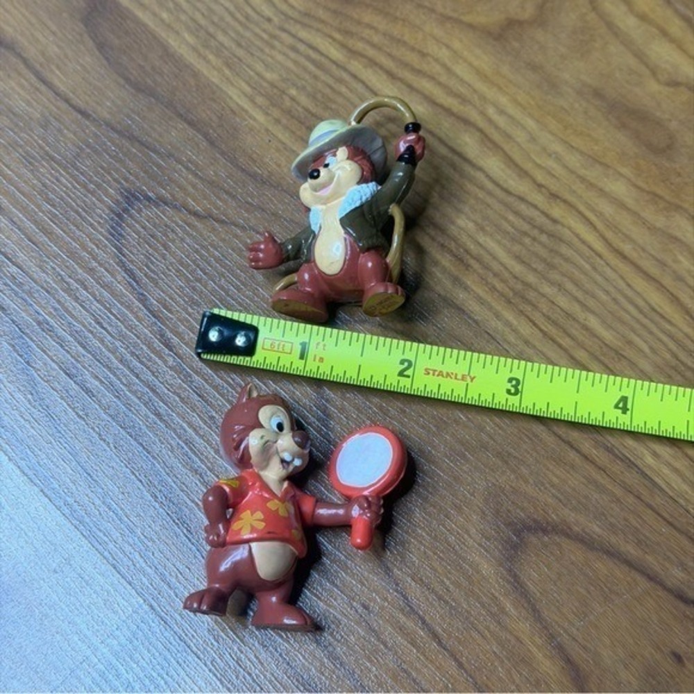 Chip 'n Dale Rescue Rangers Figurines Chip Indiana Jones Dale Hawaiian Shirt PVC - Picture 2 of 10